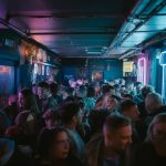 Immersion dans les soirées underground les plus prisées de la capitale